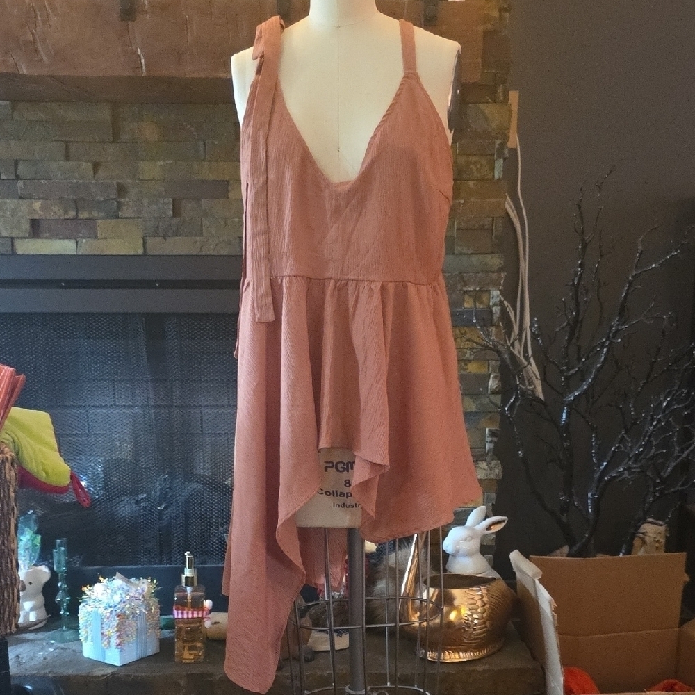 Elegant Pink Sleeveless Dress